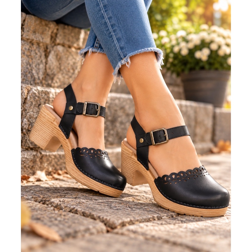 Dansko Black Leather Scalloped Ankle Strap Clog Heels EU 39 (8.5-9)